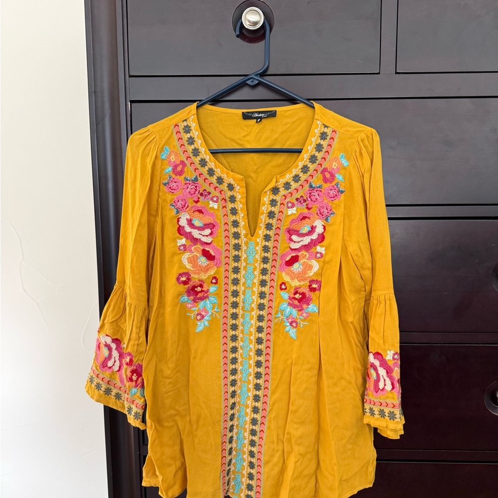 ANDREE BY UNIT Mustard Tunic with Floral Embroidery